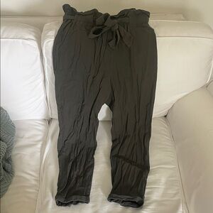 PacSun Charcoal Tie-Waist Cropped Pants